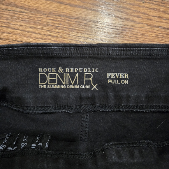 Rock & Republic Womens Denim Rx Fever Stretch 4.5" Short - Picture 6 of 9